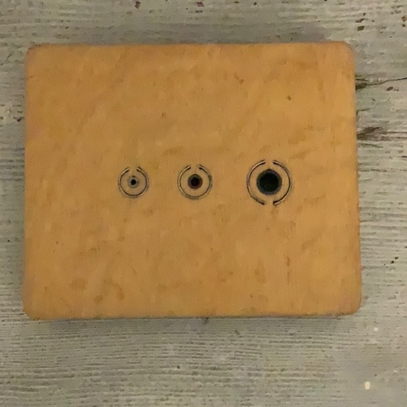 AccuCut Ellison 'Gift Tag Reinf' Wooden Die (4.75" x 5.75") - Picture 5 of 5